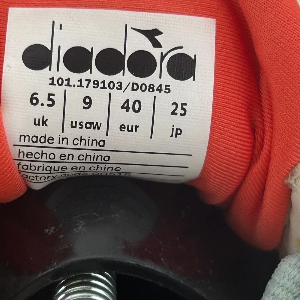 Diadora pre owned